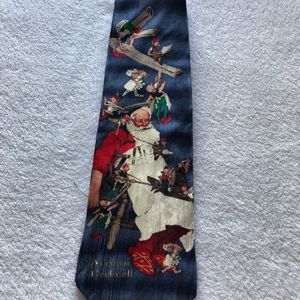 Holiday Traditions my MMG Tie